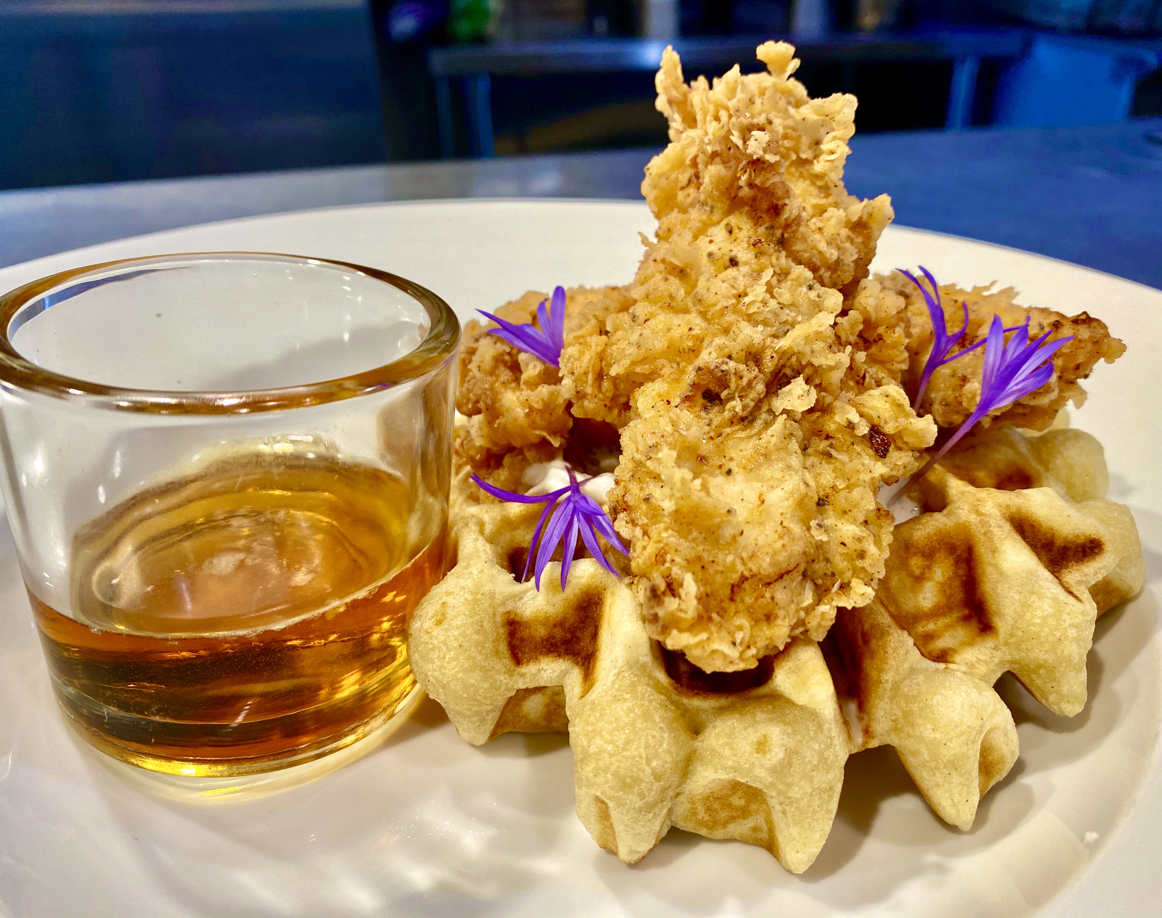 Crispy chicken & waffles